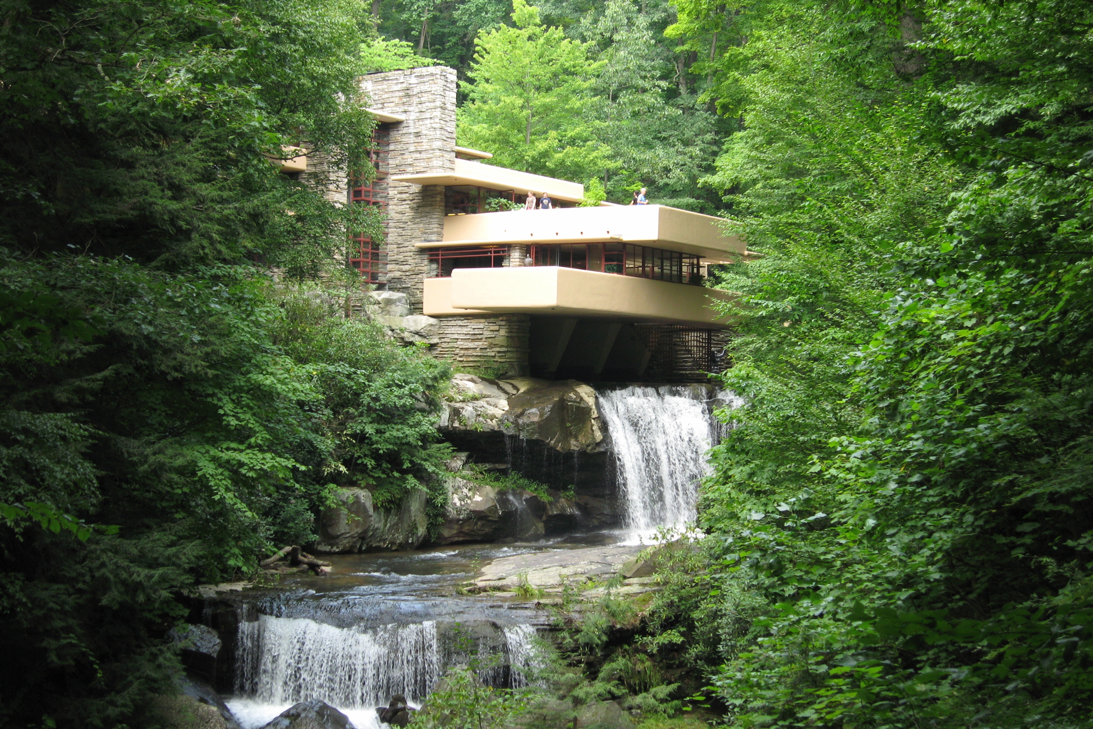 fran_lloyd_wright_Fallingwatter